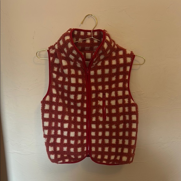 Red and White Checkered Fleece Vest - Picture 2 of 5